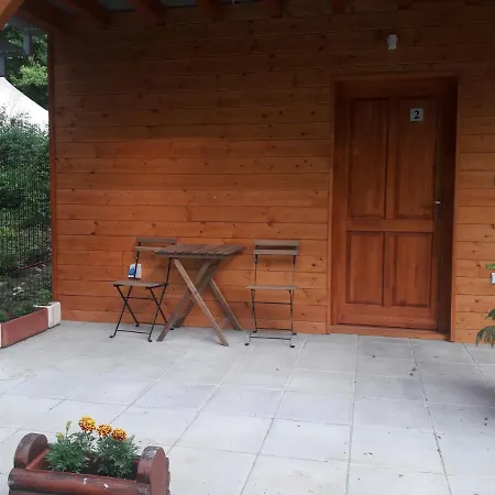 Tolgyfa Bufe Es Vendeghaz * Kesztolc